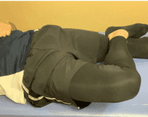 仰向けに寝て行う梨状筋のストレッチ法